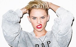 Los 29 tatuajes que Miley Cyrus odia: el fanatismo, a veces, se sale de control