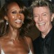 Viuda de David Bowie se hace un tatuaje de él tras su aniversario de muerte