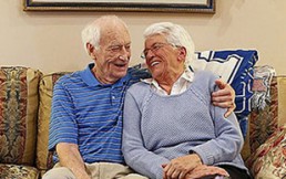 Increíble historia de amor: Pareja vuelve a casarse luego de 50 años separados