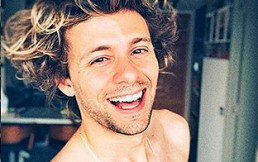 Joaquín Méndez “presentó” con una divertida foto a su nueva novia: “Ella es una genia”