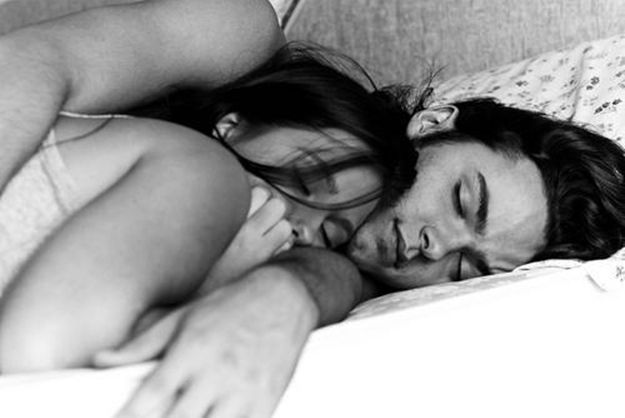 Pareja-durmiendo