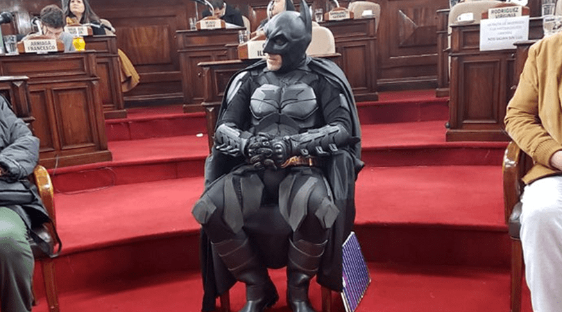 batman_solidario_1.png_1956802537