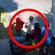 ¡Qué haces, coronavirus! La broma a una china que terminó en feroz pelea cuando su hermano salió a defenderla