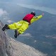 Video: Paracaidista vive angustioso momento al sufrir problemas con su equipo en plena caída