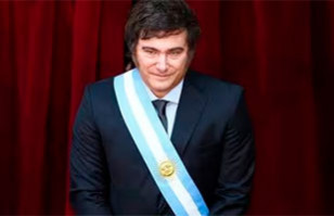 Javier Milei Asumi Como Presidente Argentino Rompiendo El Protocolo Al