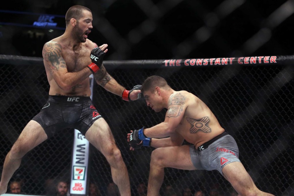 Matt Brown y Diego Sánche