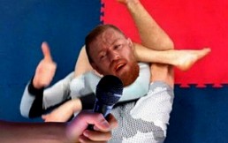 Los memes del vergonzoso final entre Khabib Nurmagomedov y Conor McGregor