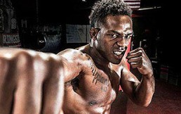 Campeón de MMA enfrenta graves problemas: Lo acusan de golpear a una mujer en club nocturno