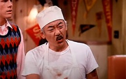 La faceta humorística del “señor Miyagi”: No sólo de karate vivía el actor Pat Morita