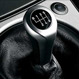 5 cosas que no debes hacer con cambio manual en tu auto