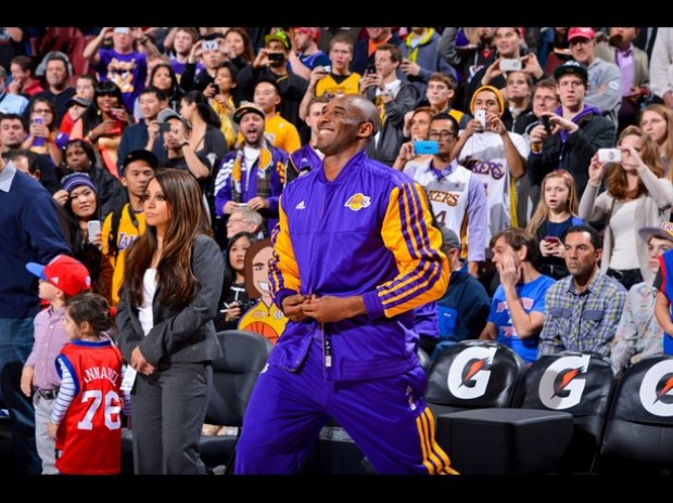 Los Lakers son sólo Kobe Bryant Los Lakers son sólo Kobe Bryant