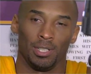 Kobe Bryant sufre una grave lesión: desgarro del tendón de Aquiles Kobe Bryant sufre una grave lesión: desgarro del tendón de Aquiles