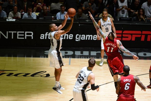 San Antonio se venga de Miami y le propina una paliza histórica San Antonio se venga de Miami y le propina una paliza histórica
