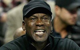 Michael Jordan “golpeó” a uno de sus jugadores para llamarle la atención por error en un partido