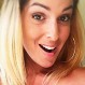 Modelo desfigurada con ácido muestra su rostro por primera vez tras cobarde ataque