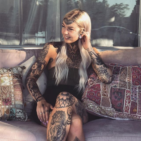 mujer serpiente