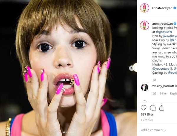 modelos con ojos de anime 1