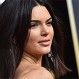 10 celebridades que muestran sus cuerpos sin complejos y no esconden imperfecciones