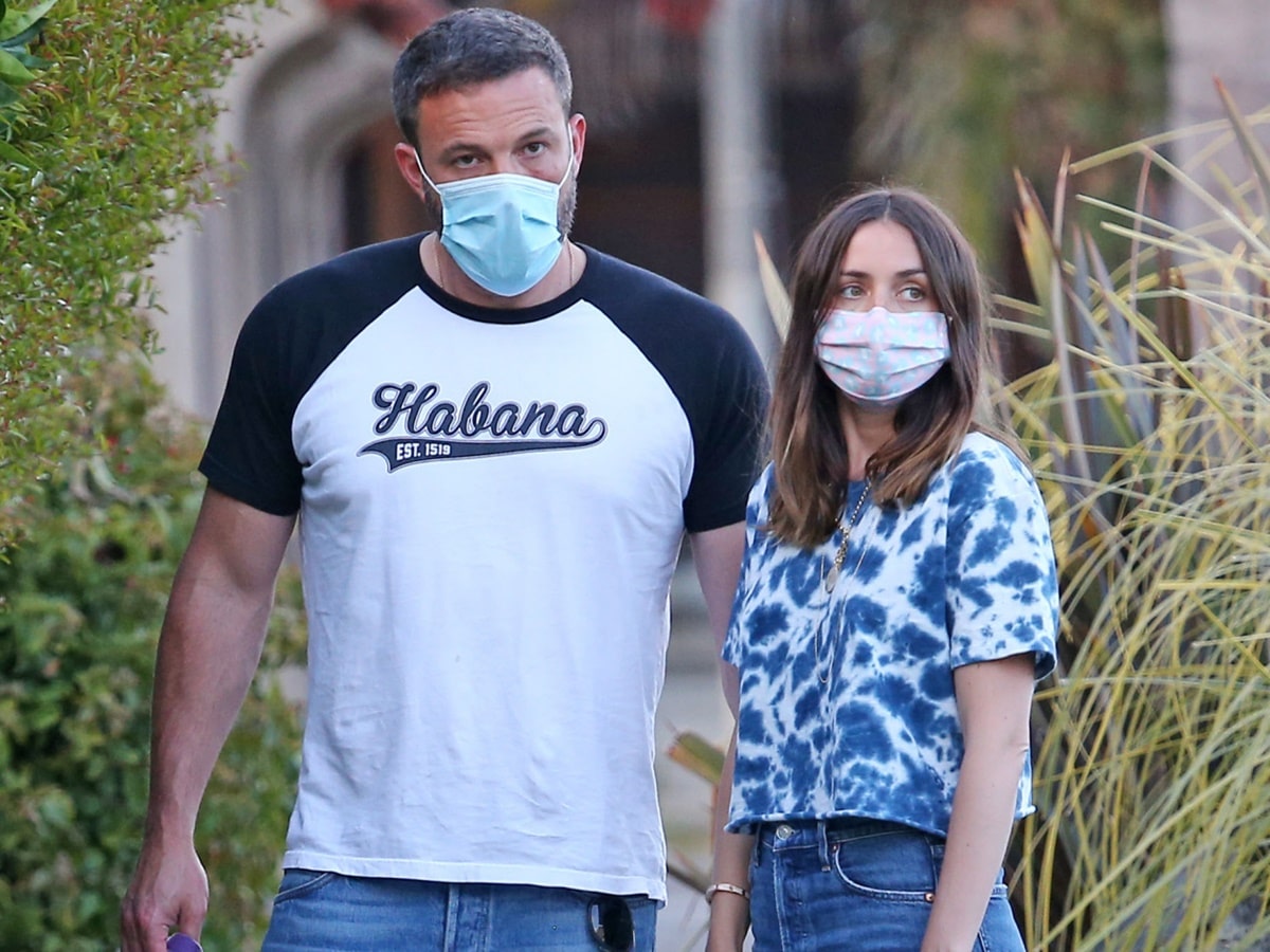 ana-de-armas-ben-affleck-1-min