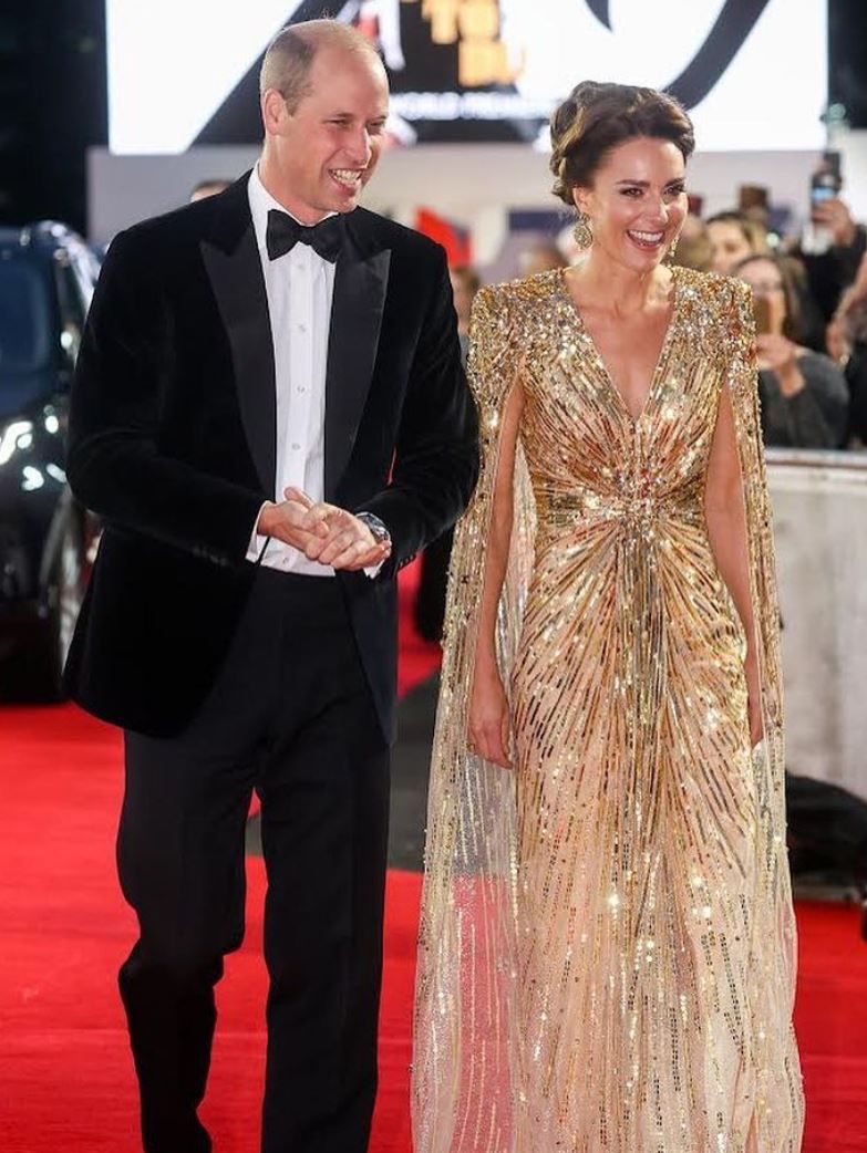 kate-middleton-y-su-vestido-dorado-de-lentejuelas-1236617