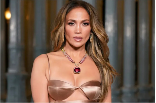 Jennifer Lopez compartió sus secretos para verse espléndida a sus 56 años / www.billboard.com