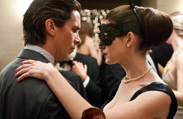 Anne Hathaway, durante una escena de "The Dark Knight Rises" / www.fotogramas.es