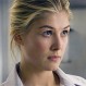 La íntima confesión de Rosamund Pike: Le pidieron que se desnude y su decisión cambió su carrera