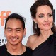 Angelina Jolie dejó a su hijo en la universidad y no pudo contener las lágrimas