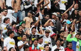 ¿Cuánto cuesta ser hincha de Colo Colo? El alto precio que conlleva ser los primeros