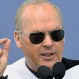 Michael Keaton cierra memorable discurso recordando a su personaje más icónico