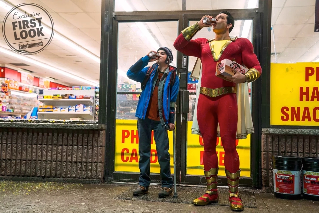 traje de Shazam