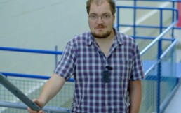 Conoce a Tim, el “hombre granito”: Tiene huesos superpoderosos