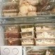 Madre enfrenta impensadas críticas por mostrar la comida que guarda congelada para su hijo de 30 años