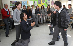 Aprender jugando: la pedagogía teatral en el aula