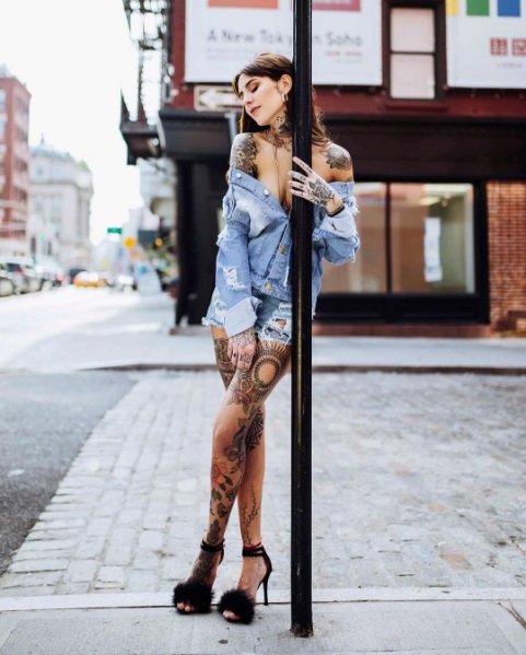 cande-tinelli-modelo-1
