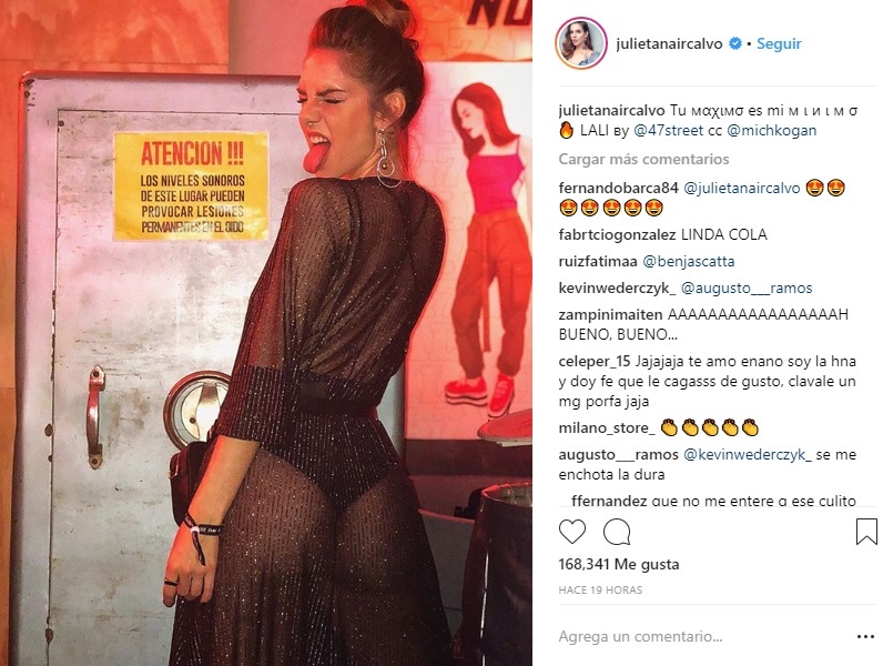 Julieta Nair Calvo lució audaz vestido
