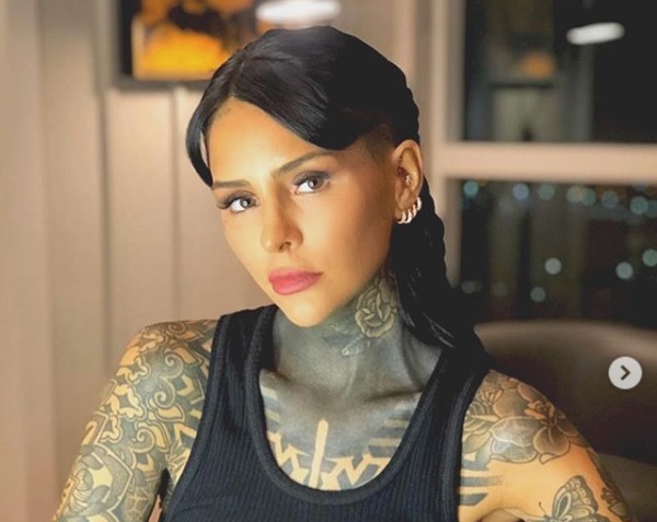 cande tinelli pelo