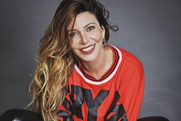 monica ayos