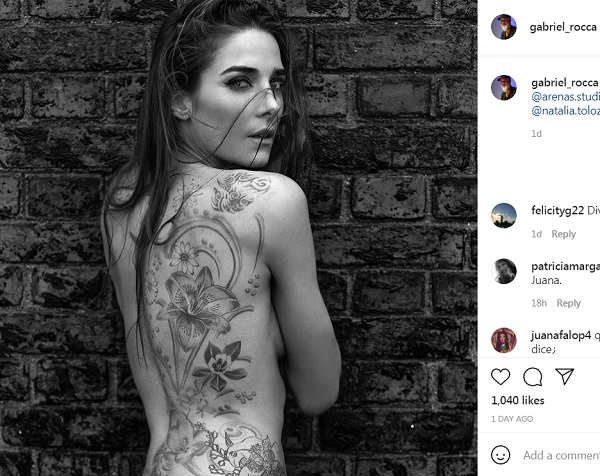 juana viale foto tatuaje en la espalda