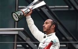 Hamilton se lleva en China la carrera número 1000 de la F1: Entretelones de lo que pasó en la pista
