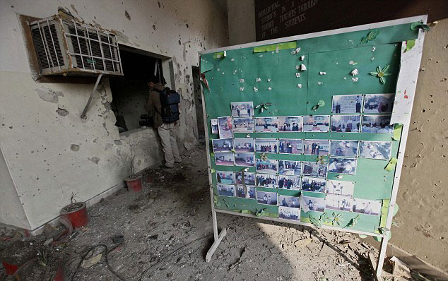 masacre-estudiantes-pakistan-12