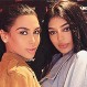 Fotos de las hermanas “igualitas” a Kylie Jenner y Kim Kardashian: Las confunden en todos lados