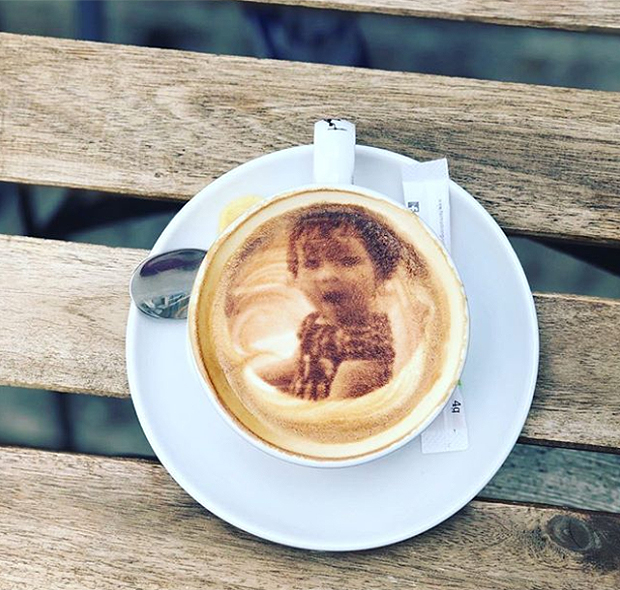 selfieccino9