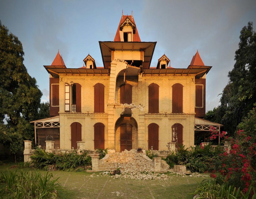 Barrio de Gingerbread en Puerto Príncipe, Haití