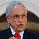 Presidente Piñera se toma foto en Plaza Italia y genera polémica en las redes sociales