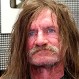 Hombre se corta el pelo después de varios años y sufre asombroso cambio de look