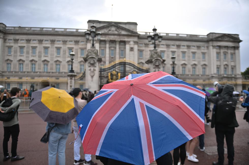 reina-isabel-buckingham3