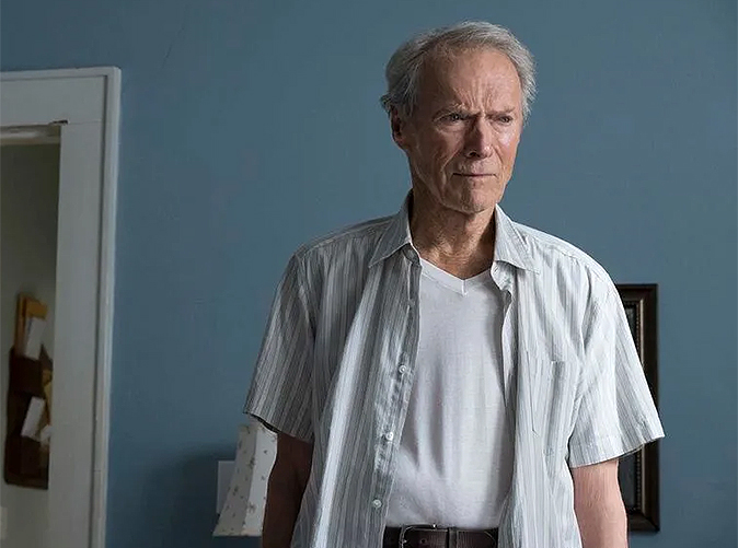 Clint Eastwood reaparece a sus 93 años Luce aspecto frágil y preocupa