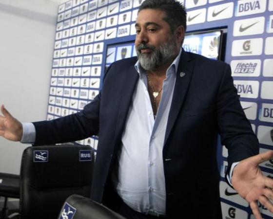 Angelici presentó una solicitud para la descalificación de River.