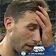 Lucas Biglia firmaba autógrafos, le pidieron un saludo y cometió el peor error de todos